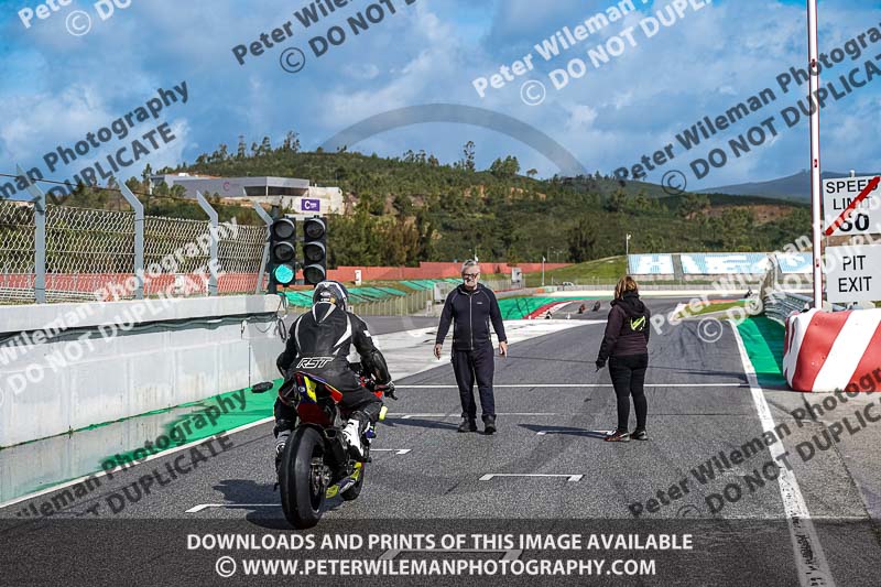 motorbikes;no limits;peter wileman photography;portimao;portugal;trackday digital images